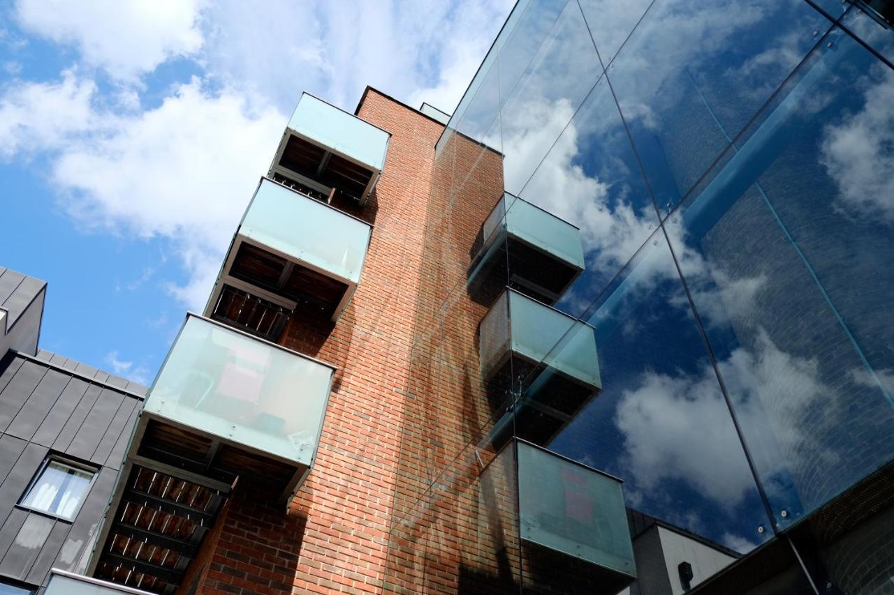 Luxury 2-Bed Flat Parking And Close To The Tube London Exterior photo